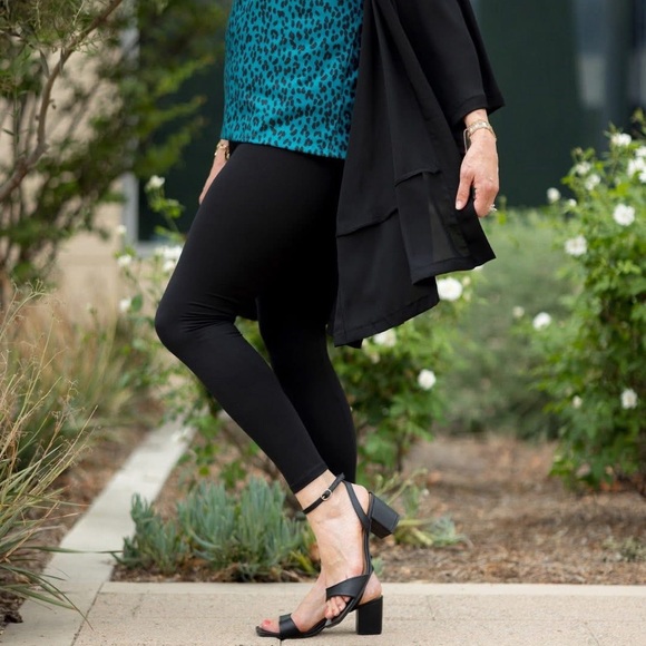 NWT - LuLaRoe Solid Black Leggings TC2 - Picture 4 of 10